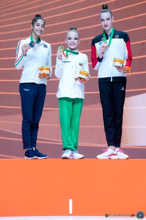 podium aa sr sfe04994 copia simone ferraro ph